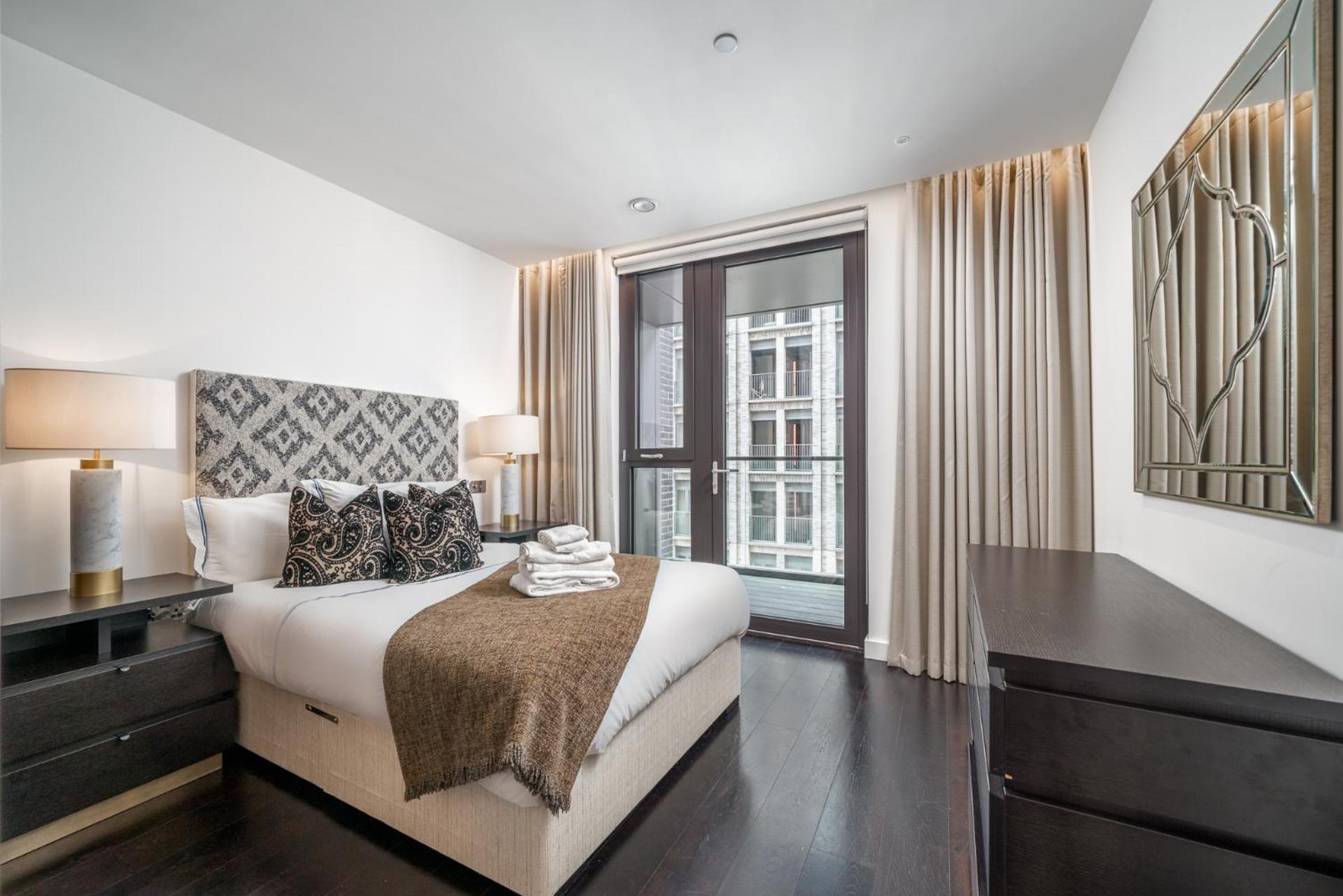 Apartment Riverfront Retreat In 2 Bed 2 Bath *