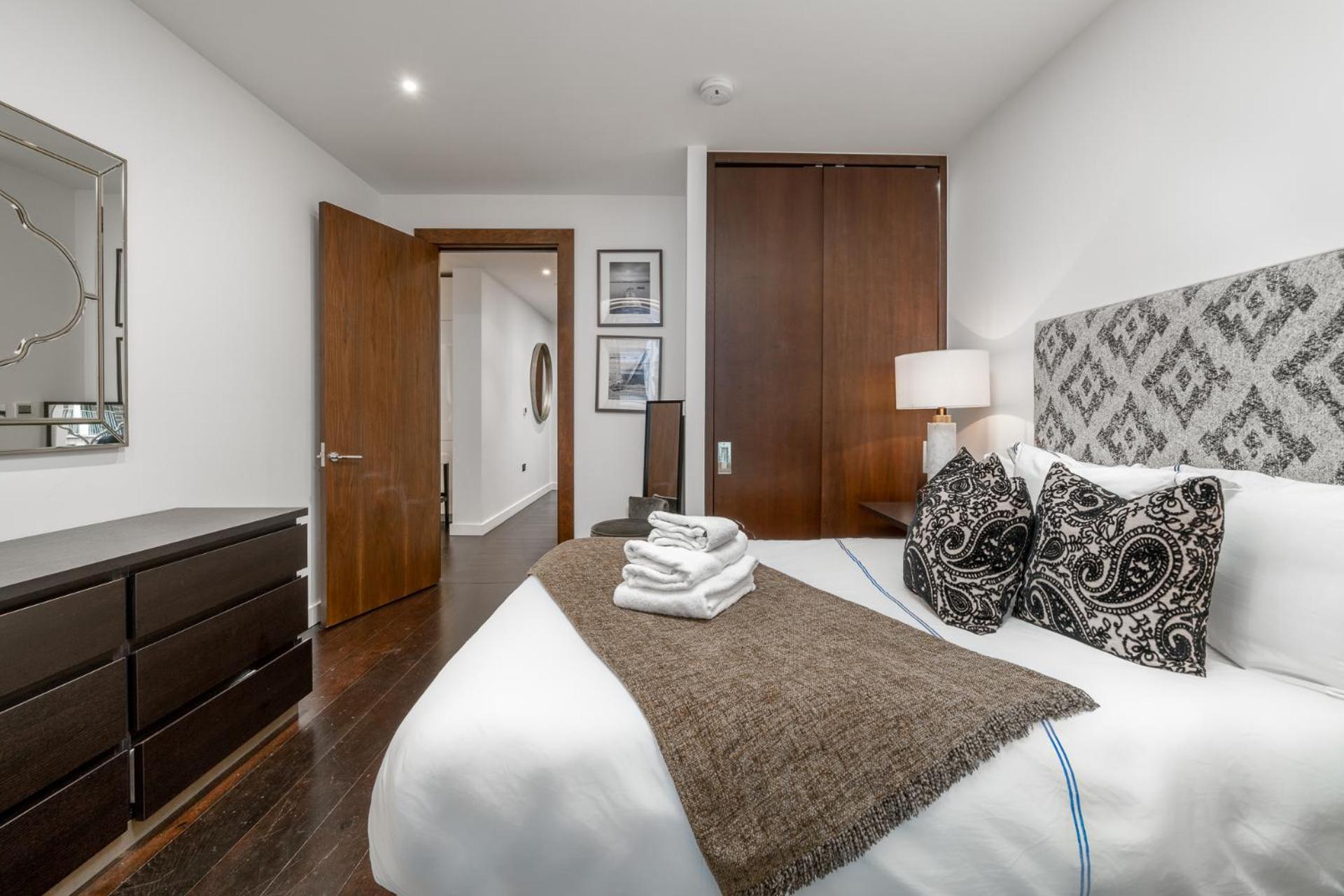 Riverfront Retreat In 2 Bed 2 Bath Apartment